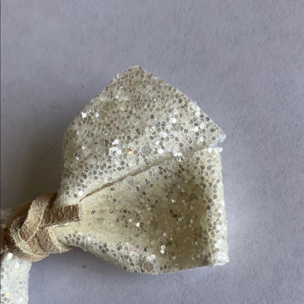 Sparkling White Bow Hair Clip - Picture 2 of 5